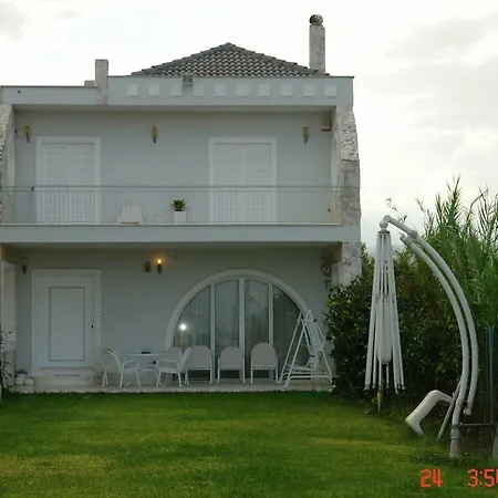 Comfortable Luxury Seaside Hébergement de vacances Míloi